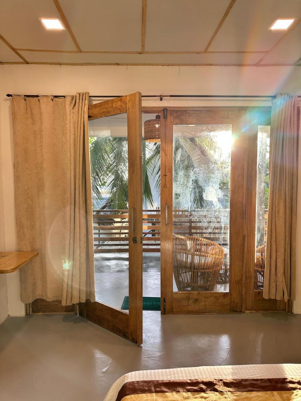 Ursula Beach Resort إل نيدو المظهر الخارجي الصورة